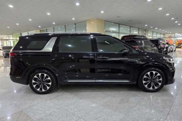 2023 Kia Carnival с пробегом 84 120 км