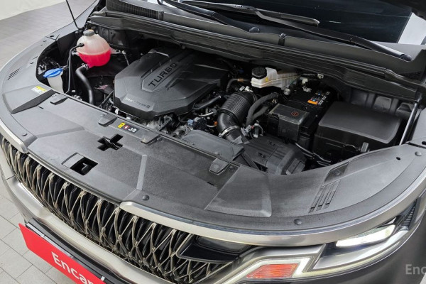 2023 Kia Carnival с пробегом 63 694 км