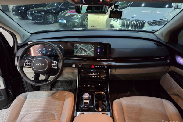 2023 Kia Carnival с пробегом 84 120 км