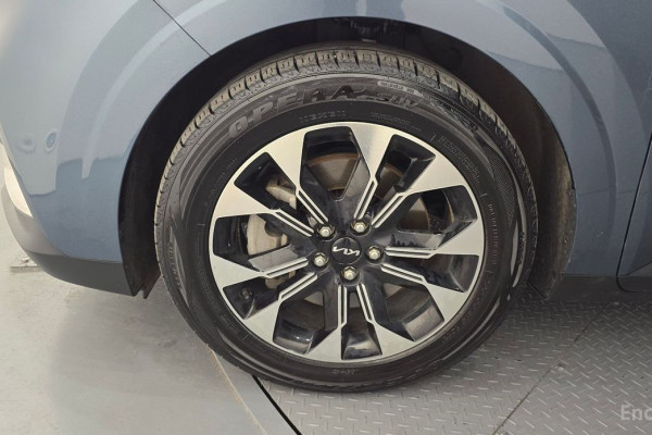 2023 Kia Carnival с пробегом 120 535 км