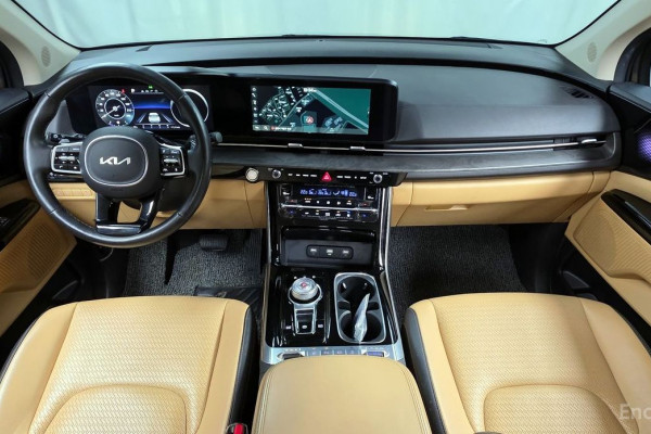 2023 Kia Carnival с пробегом 63 694 км