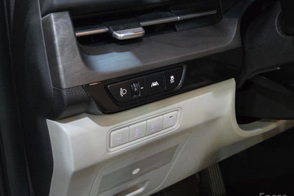 2023 Kia Carnival с пробегом 84 120 км