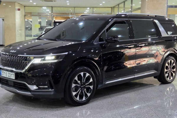 2023 Kia Carnival с пробегом 84 120 км