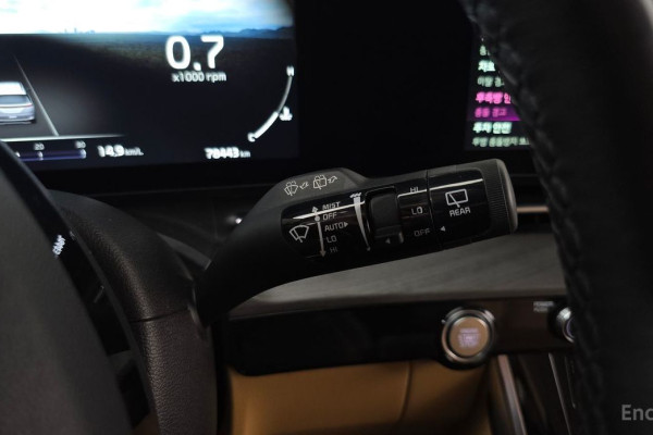 2023 Kia Carnival с пробегом 74 883 км