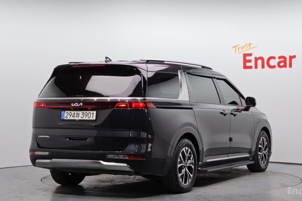 2023 Kia Carnival с пробегом 45 289 км