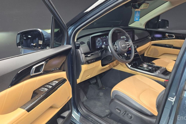 2022 Kia Carnival с пробегом 38 209 км