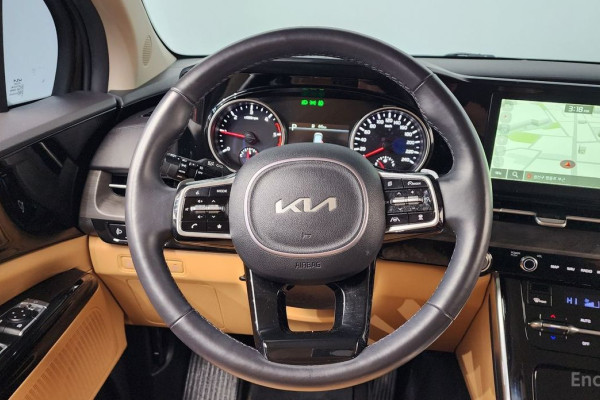 2023 Kia Carnival с пробегом 73 792 км