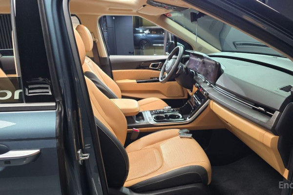 2022 Kia Carnival с пробегом 38 209 км