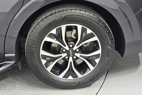 2023 Kia Carnival с пробегом 45 289 км