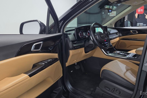 2022 Kia Carnival с пробегом 64 811 км