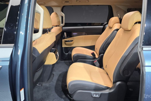 2022 Kia Carnival с пробегом 38 209 км