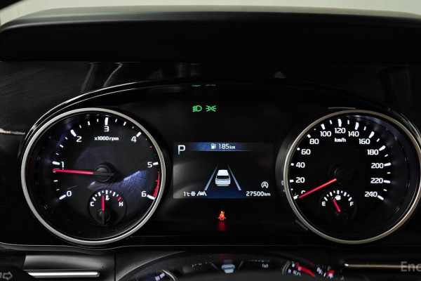 2023 Kia Carnival с пробегом 27 500 км