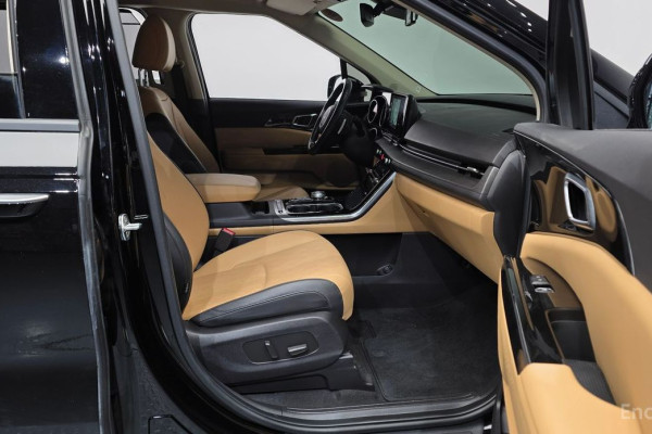 2022 Kia Carnival с пробегом 64 811 км