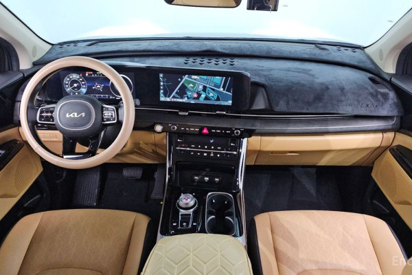 2023 Kia Carnival с пробегом 45 289 км