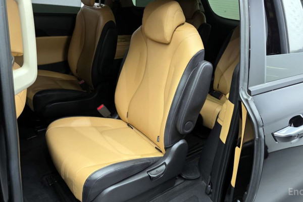 2023 Kia Carnival с пробегом 85 403 км