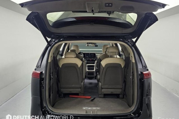 2022 Kia Carnival с пробегом 102 736 км