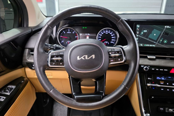 2023 Kia Carnival с пробегом 85 403 км