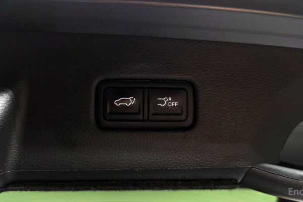 2023 Kia Carnival с пробегом 20 567 км