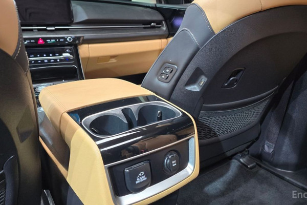 2022 Kia Carnival с пробегом 38 209 км