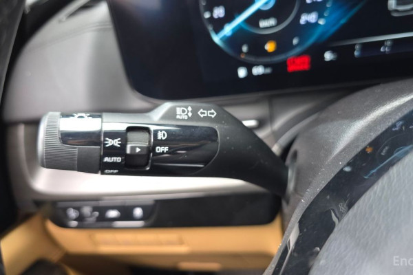 2023 Kia Carnival с пробегом 120 535 км