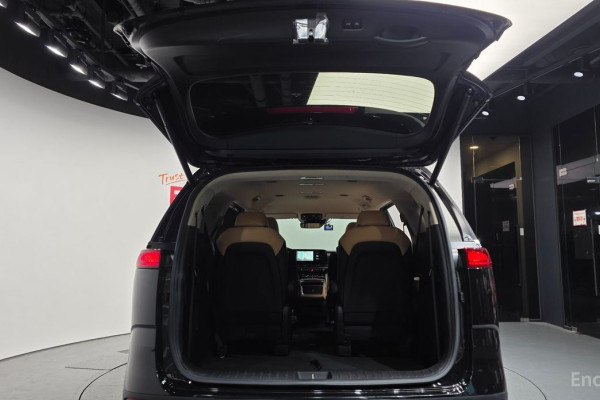 2022 Kia Carnival с пробегом 64 811 км