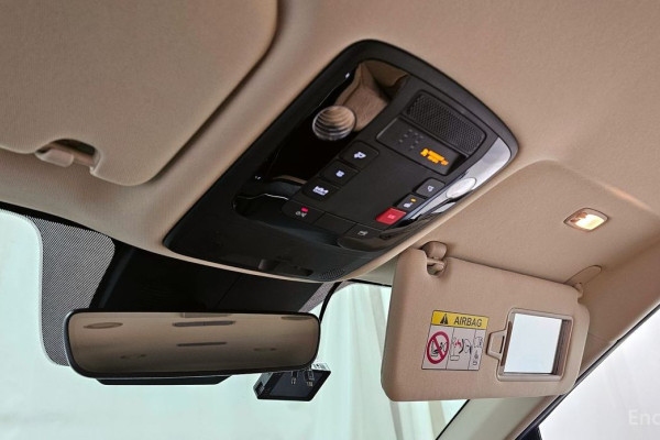 2023 Kia Carnival с пробегом 27 500 км