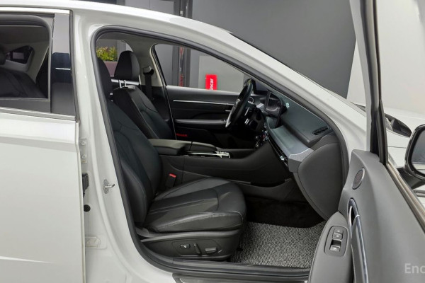 2023 Hyundai Sonata с пробегом 8 759 км
