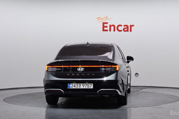 2023 Hyundai Sonata с пробегом 30 806 км