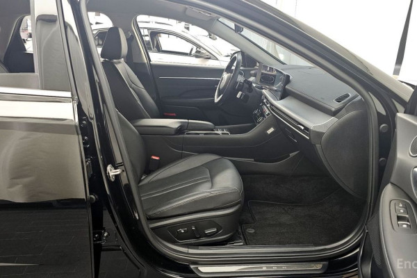 2023 Hyundai Sonata с пробегом 26 716 км