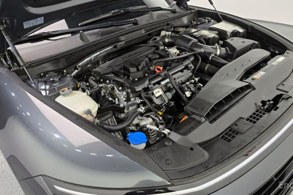 2024 Hyundai Sonata с пробегом 32 099 км