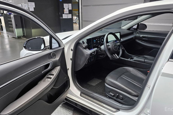 2023 Hyundai Sonata с пробегом 30 009 км