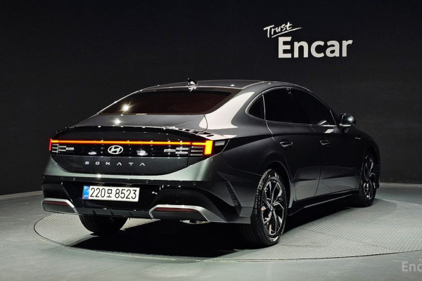 2025 Hyundai Sonata с пробегом 114 км