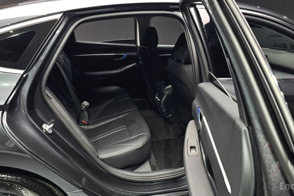 2025 Hyundai Sonata с пробегом 114 км