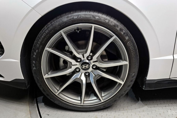 2023 Hyundai Sonata с пробегом 16 929 км