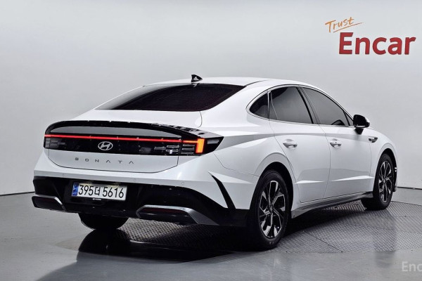 2024 Hyundai Sonata с пробегом 10 032 км