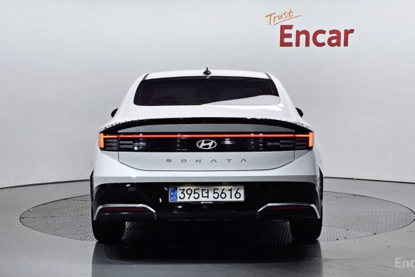 2024 Hyundai Sonata с пробегом 10 032 км