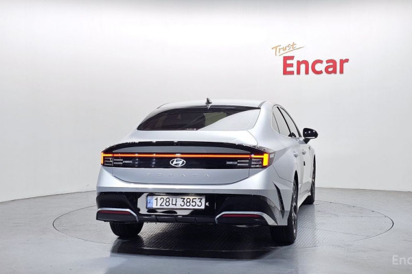 2023 Hyundai Sonata с пробегом 10 389 км