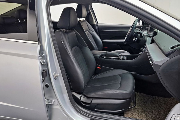 2023 Hyundai Sonata с пробегом 10 389 км