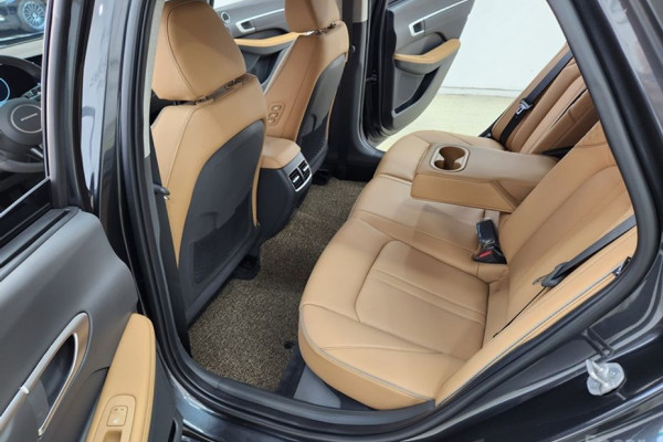 2023 Hyundai Sonata с пробегом 4 468 км