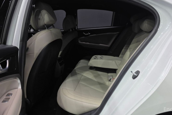 2022 Genesis G70 с пробегом 39 073 км