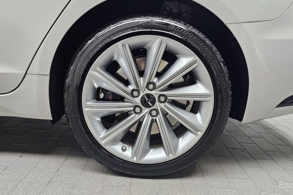 2023 Genesis G70 с пробегом 5 526 км