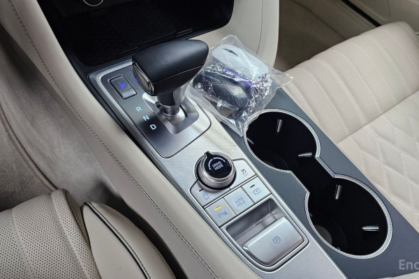 2023 Genesis G70 с пробегом 5 526 км