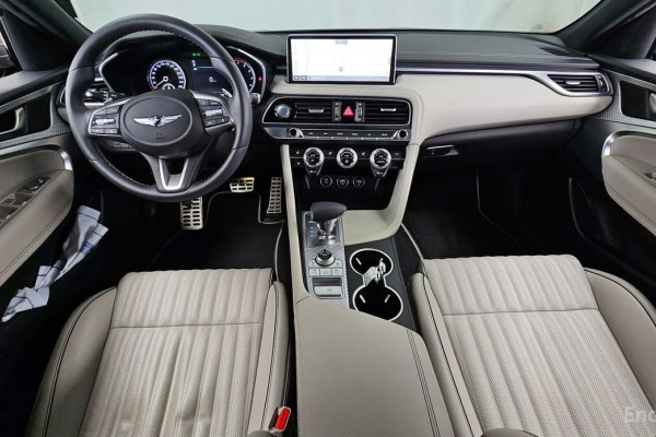 2022 Genesis G70 с пробегом 17 582 км