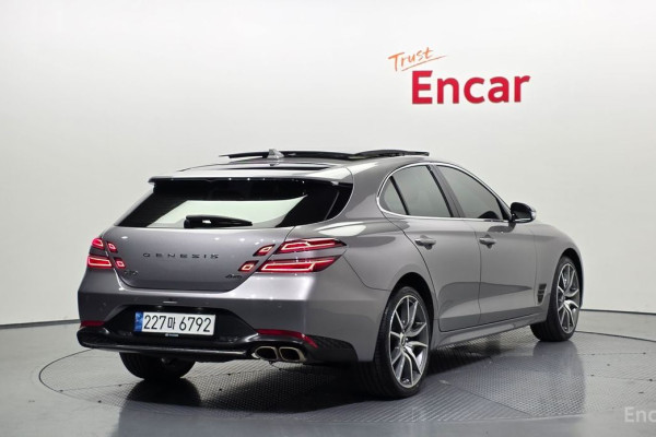 2023 Genesis G70 с пробегом 82 274 км