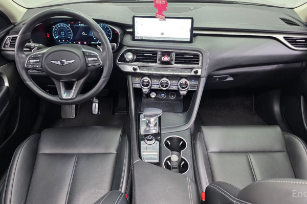 2023 Genesis G70 с пробегом 82 274 км