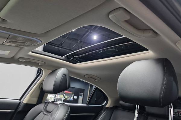 2023 Genesis G70 с пробегом 82 274 км