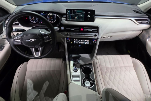 2023 Genesis G70 с пробегом 11 907 км