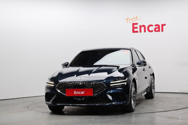 2024 Genesis G70 с пробегом 16 970 км