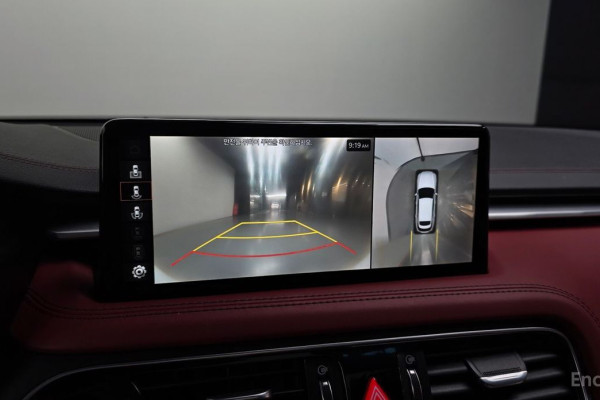 2022 Genesis G70 с пробегом 33 539 км