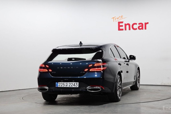 2024 Genesis G70 с пробегом 16 970 км